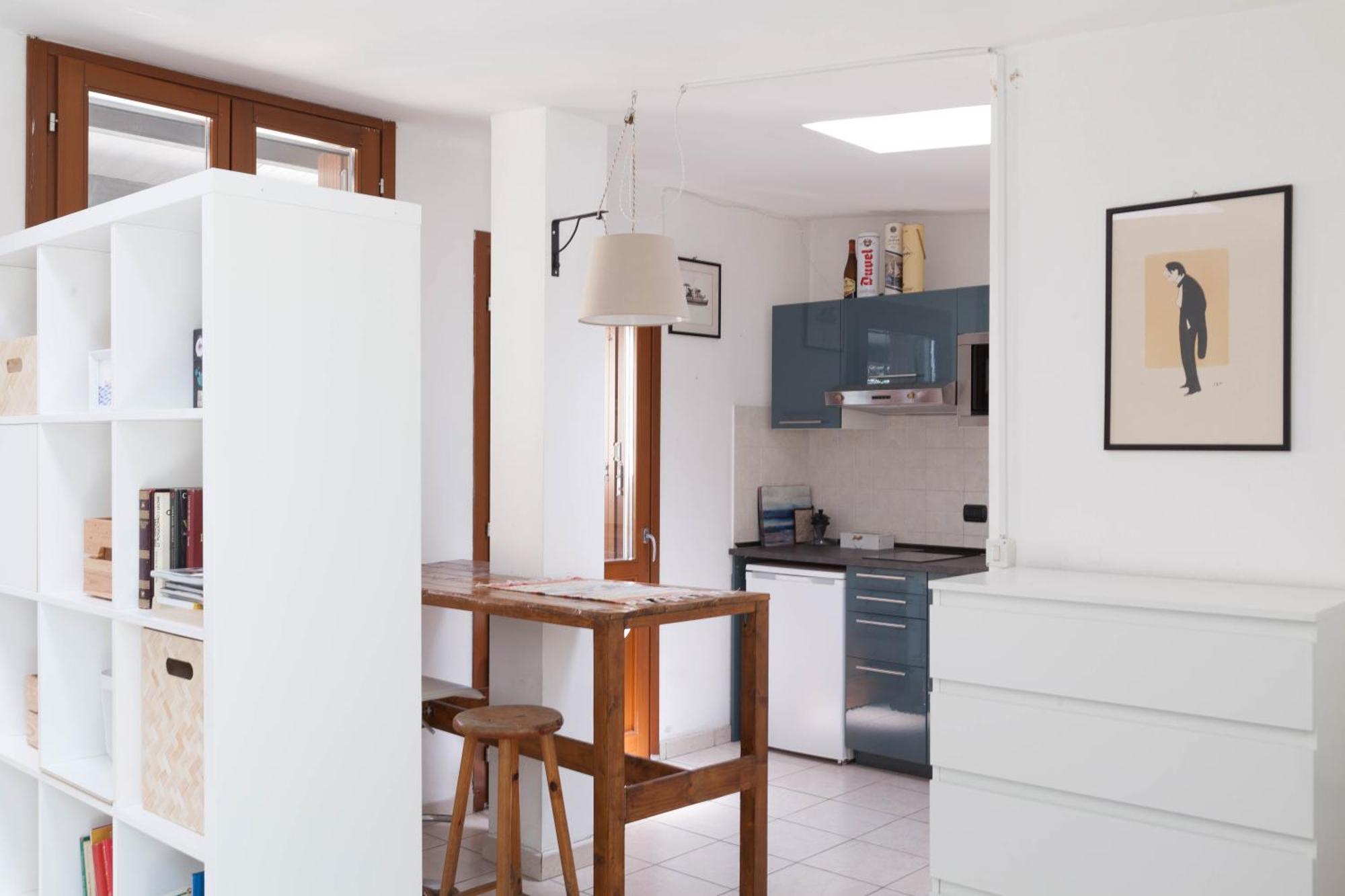 Terrace Apartment Close To Metro Station Милано Екстериор снимка