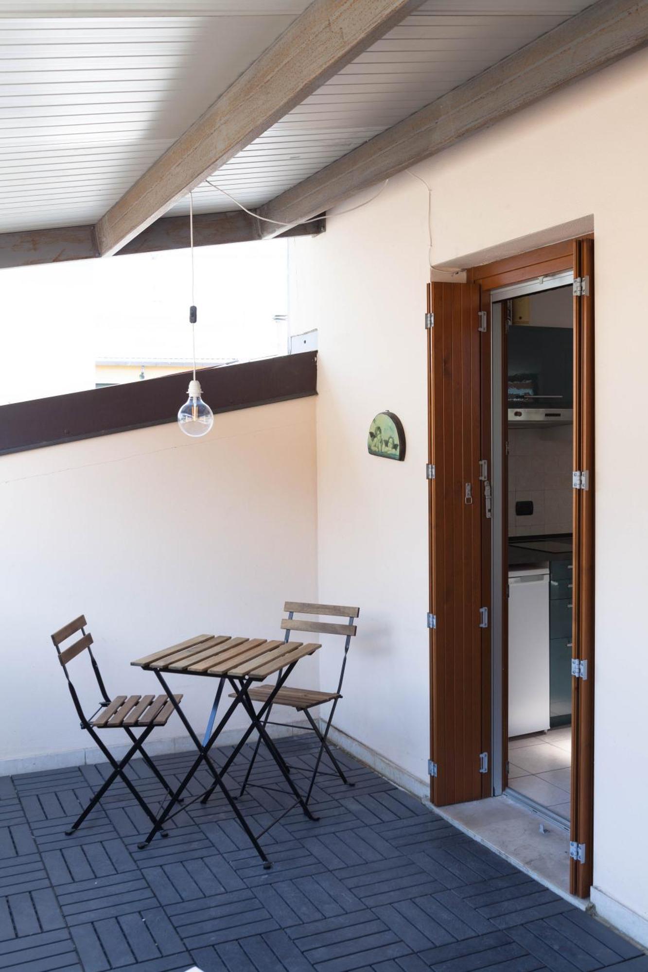 Terrace Apartment Close To Metro Station Милано Екстериор снимка