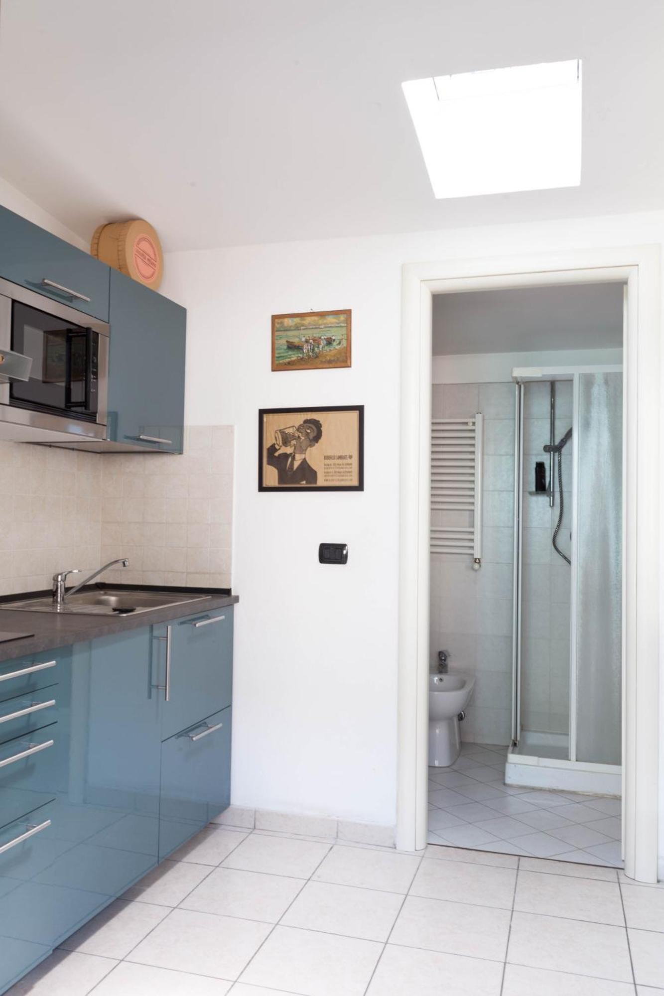 Terrace Apartment Close To Metro Station Милано Екстериор снимка